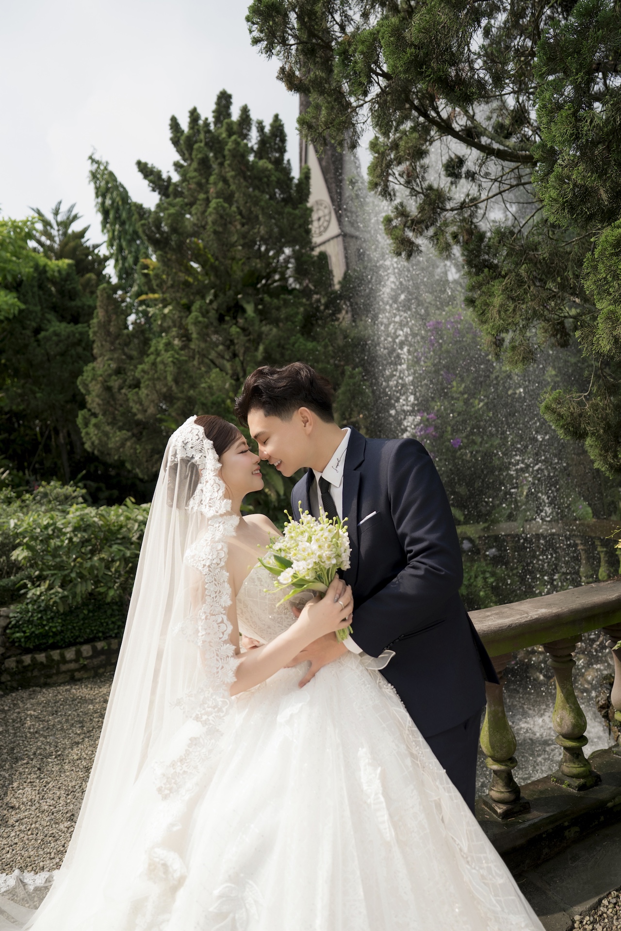 Hữu Hậu & Thuỳ Linh